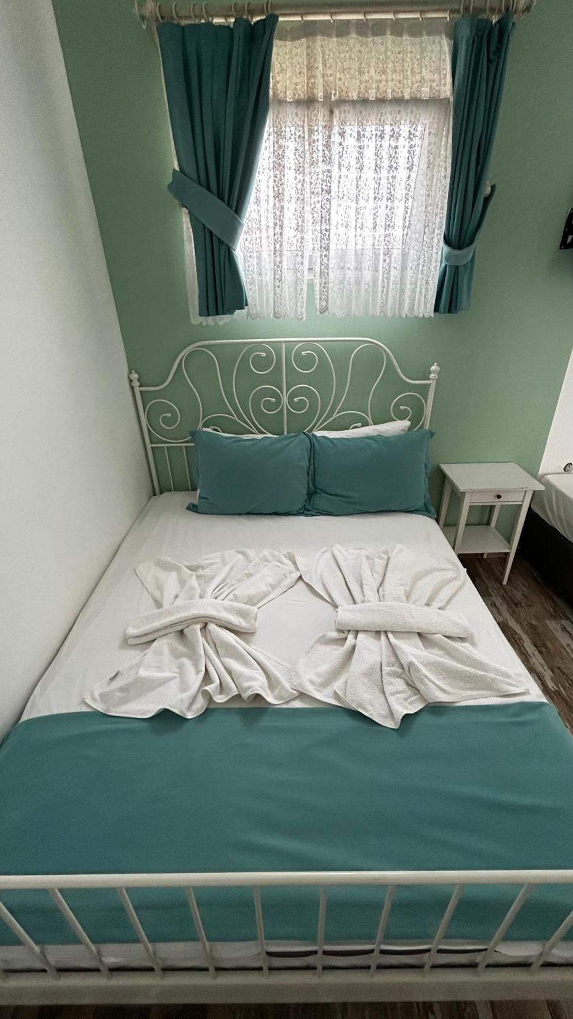 Maydanoz Otel Foça Eksteriør billede